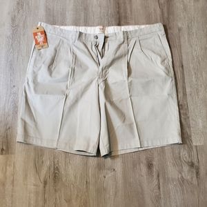 NWT Men's Dockers Khaki Short